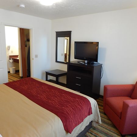 Best Western Visalia Hotel Εξωτερικό φωτογραφία
