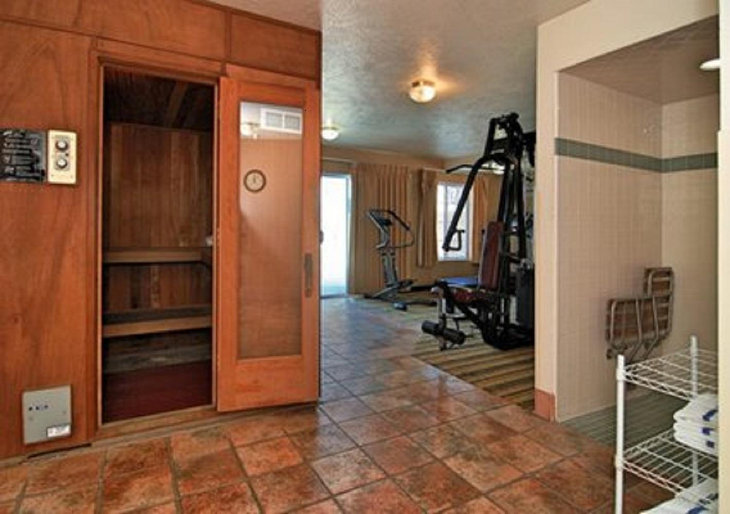 Best Western Visalia Hotel Εξωτερικό φωτογραφία