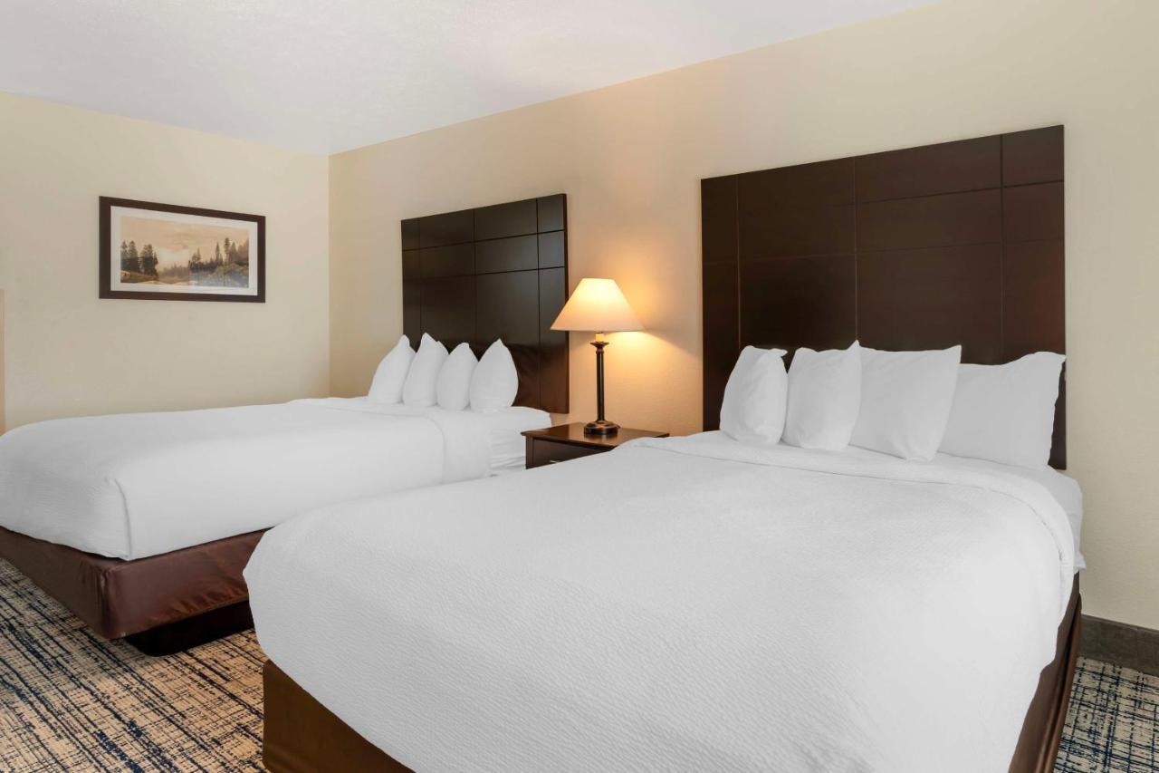 Best Western Visalia Hotel Εξωτερικό φωτογραφία