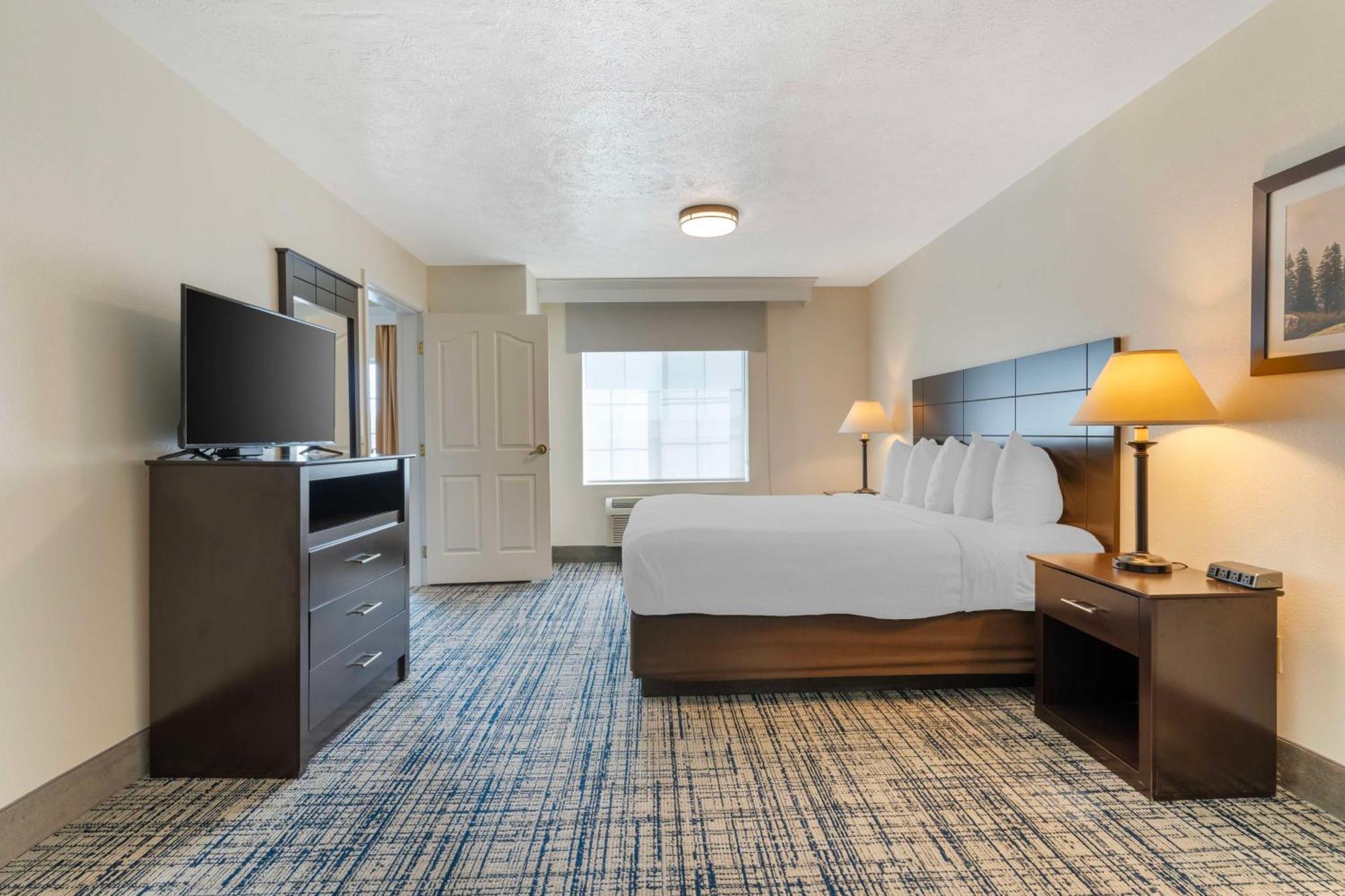 Best Western Visalia Hotel Εξωτερικό φωτογραφία