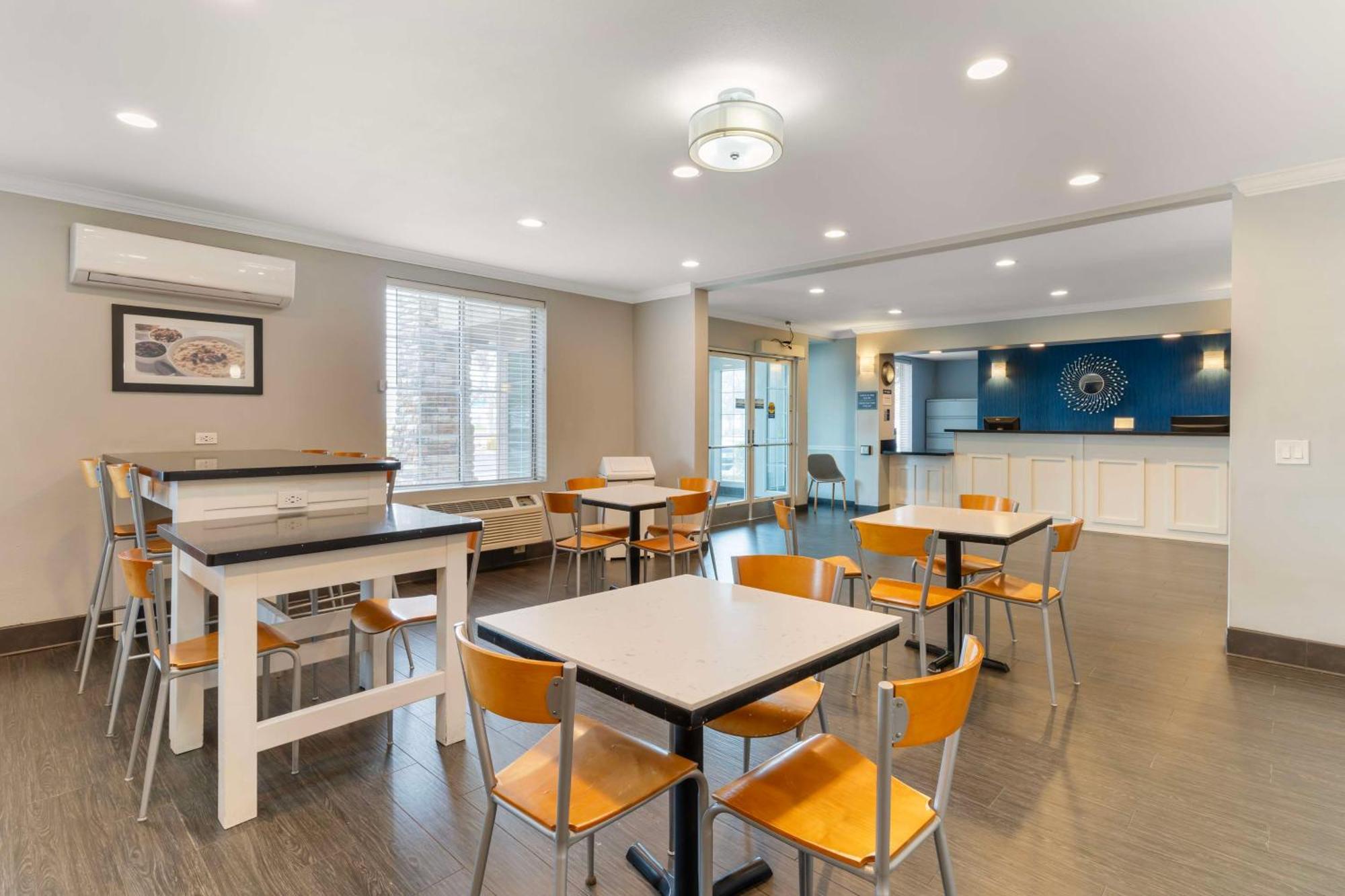 Best Western Visalia Hotel Εξωτερικό φωτογραφία